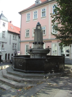 Der schwarze Brunnen in Eisenach
