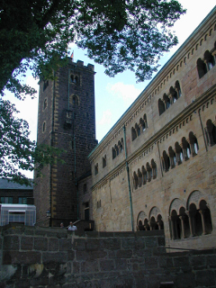 Die Wartburg bei Eisenach in Thüringen feiert in diesem Jahr ihr 15-jähriges Jubiläum als UNESCO-Welterbe. Sie ist die erste und noch immer einzige deutsche Burg in der Welterbeliste der UNESCO.