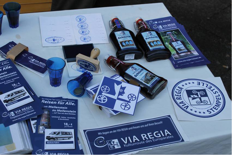 ...stellte sich auch das Projektnetzwerk VIA REGIA Hessen aus Frankfurt am Main mit seinen zahlreichen VIA REGIA-Angeboten vor.