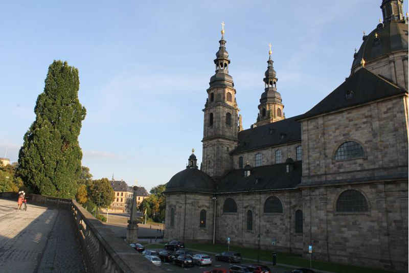 So führte der Weg nicht nur zu den berühmten Sehenswürdigkeiten der Stadt, wie dem Dom...