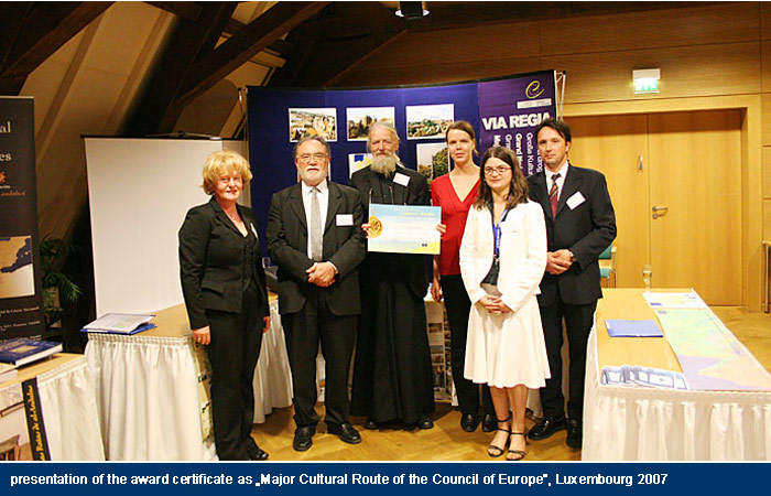 presentation of the award certificate as „Major Cultural Route of the Council of Europe“ by the general director for culture, cultural and natural heritage, Robert Palmer in Luxembourg