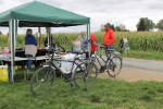 Besucher am VIA REGIA-Stand während des Regionalparkfestes